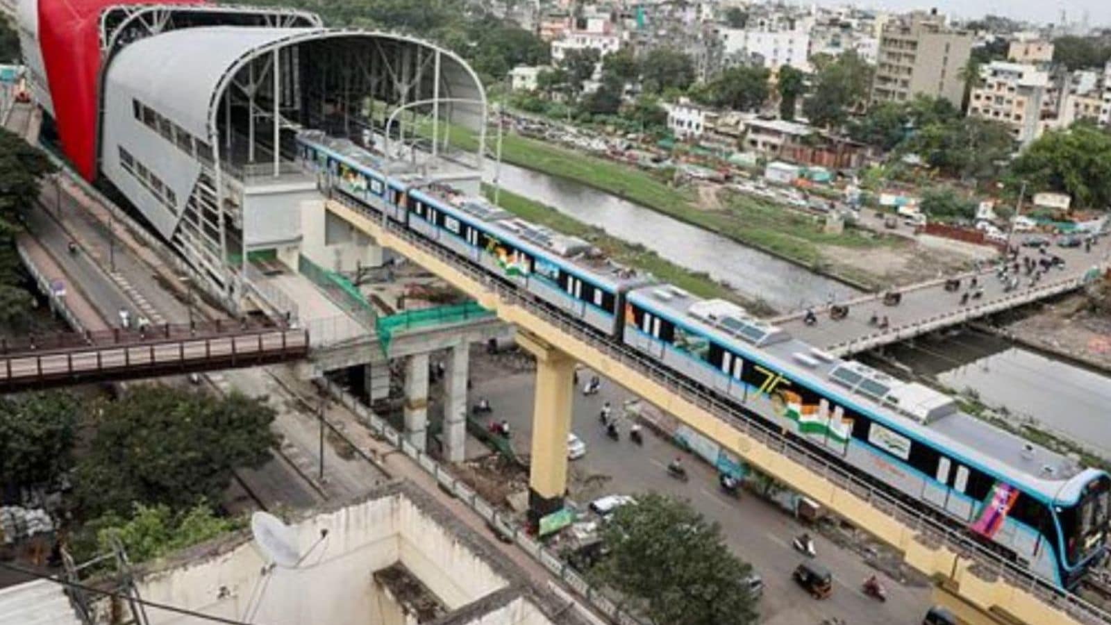 Pune Metro plans to acquire six-coach trains to cope with growing ridership